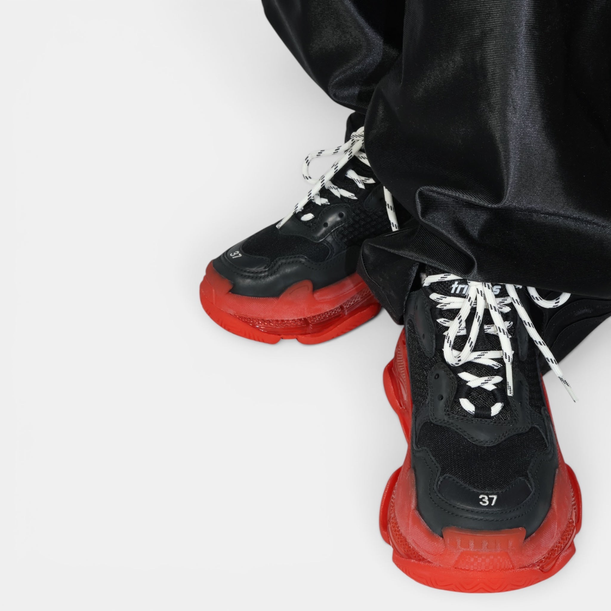 Balenciaga Red/Black Triple S Sneakers (EU37) - Brand New - Balenciaga - from the ss17 to aw21 archives