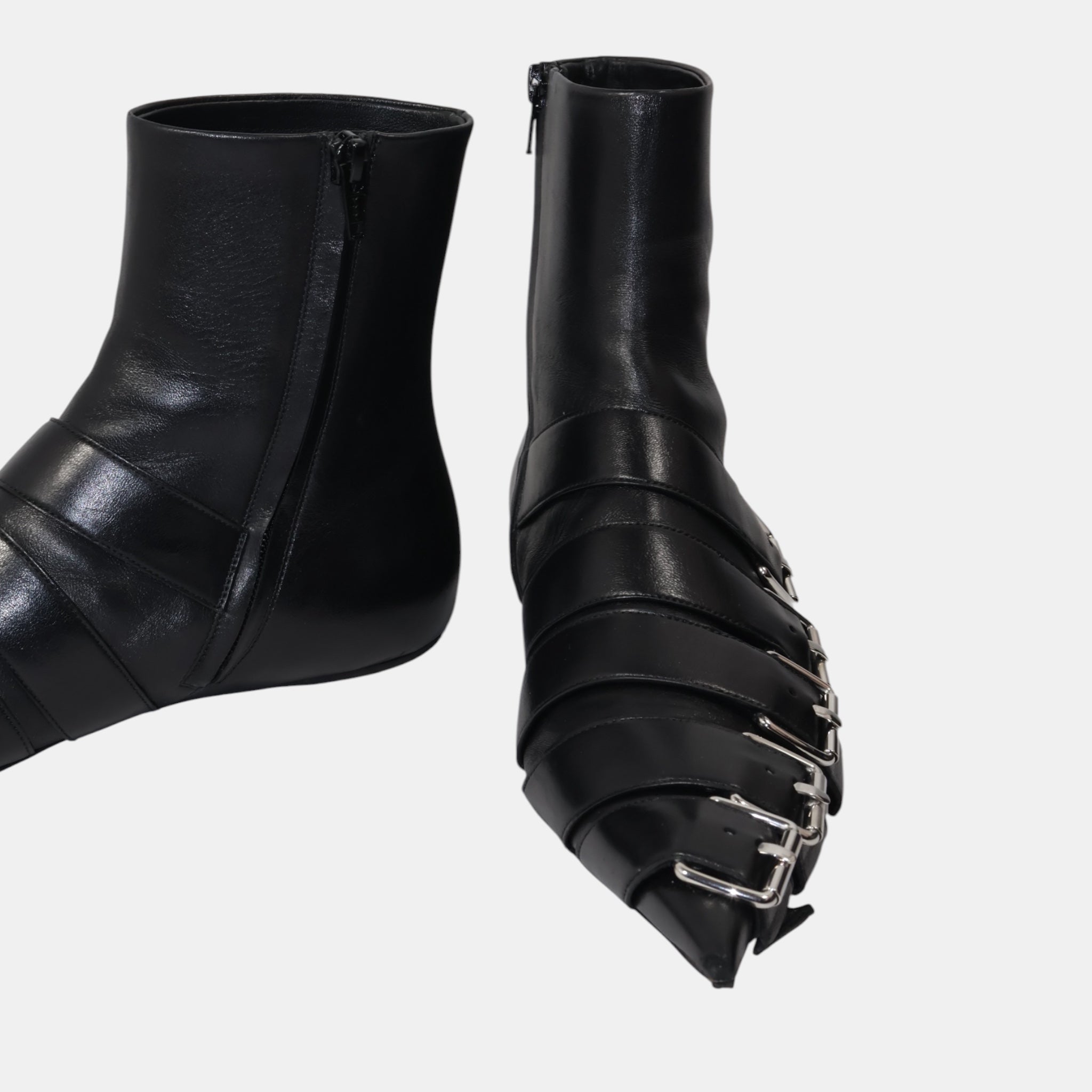 [Campaign] Balenciaga Fetish Pointy Buckles Soft Leather Boots (EU37) - Near Mint - Balenciaga - from the ss17 to aw21 archives