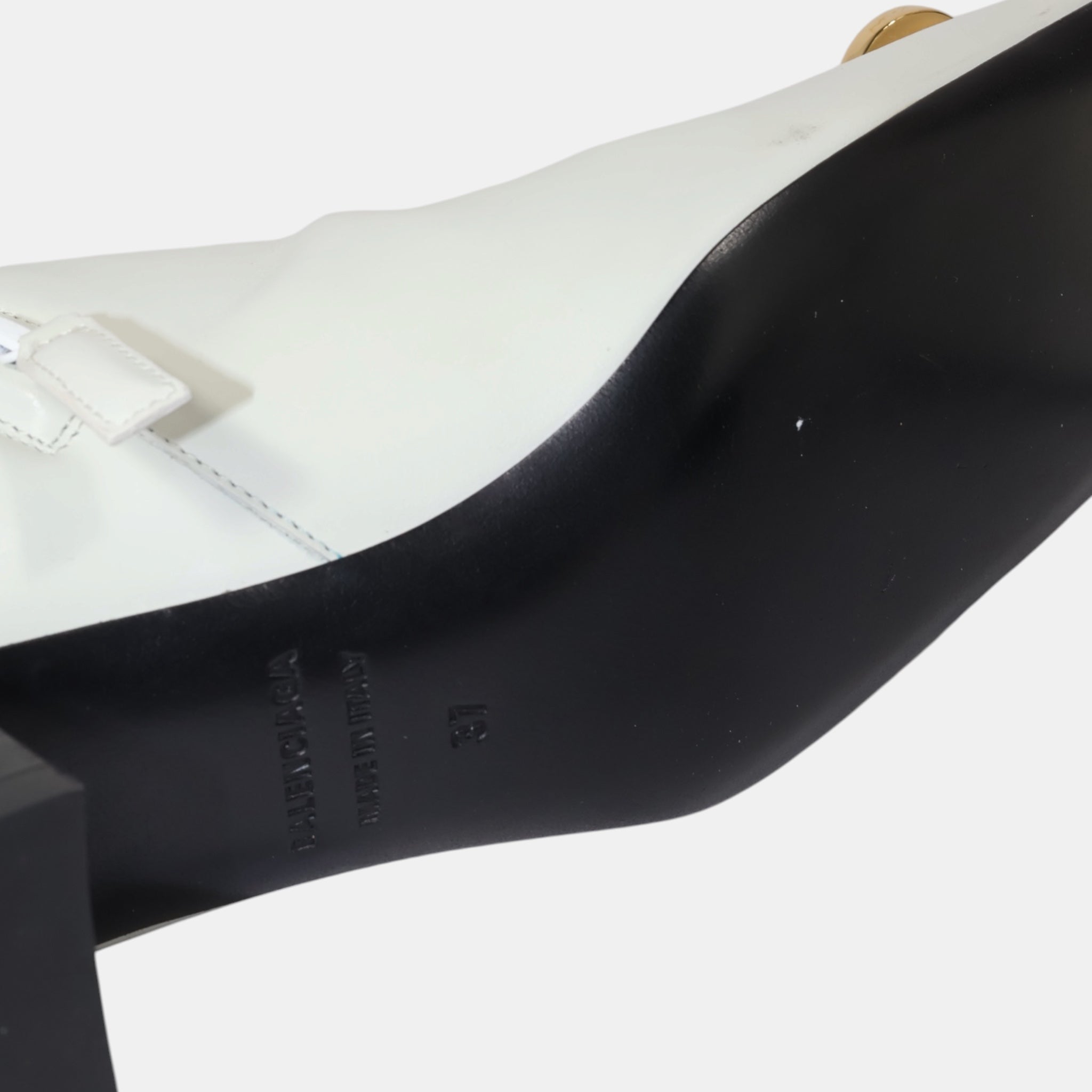 [Campaign] Balenciaga White Leather Gold BB Buckle Ankle Boots (EU37) - Brand New - Balenciaga - from the ss17 to aw21 archives