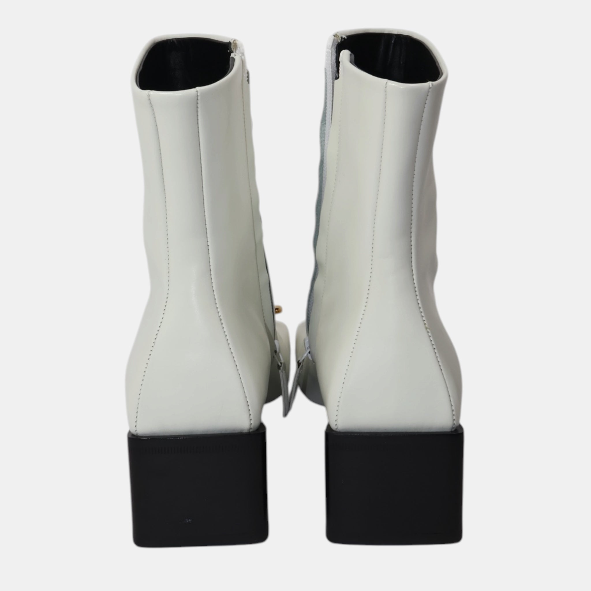 [Campaign] Balenciaga White Leather Gold BB Buckle Ankle Boots (EU37) - Brand New - Balenciaga - from the ss17 to aw21 archives