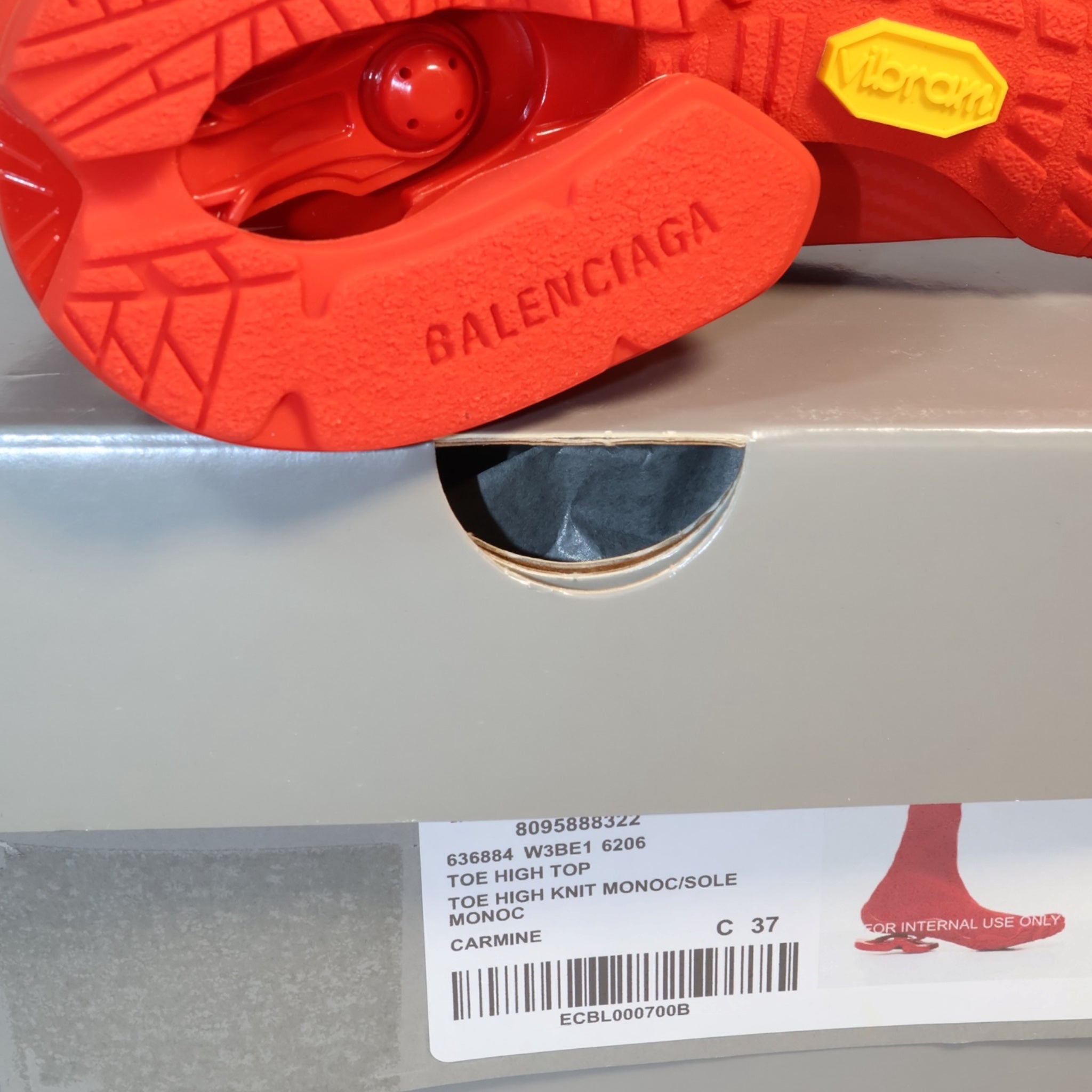 [Runway] Balenciaga x Vibram FiveFingers Speed Sneakers (EU37) - Brand New - Balenciaga - from the ss17 to aw21 archives
